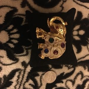 unknown Jewelry - Elephant pin unknown Jewelry - Elephant pin